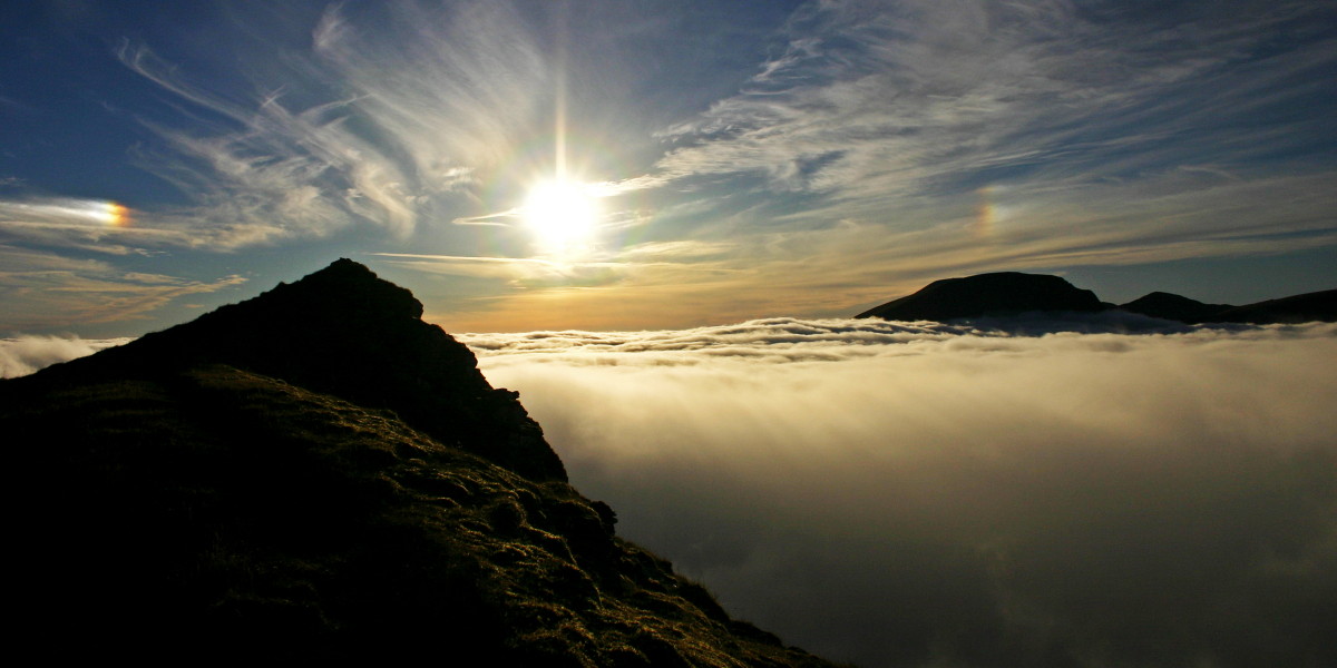 Sgurr Choinnich Mor, Aonach Beag, Temperature Inversion, Mist, Cloud iridescence